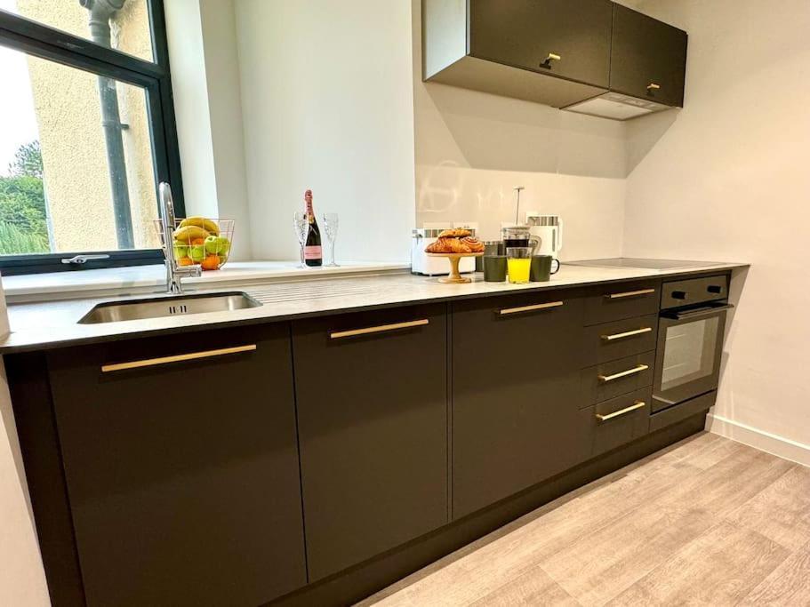 Massive 3 Bedroom - Ground Floor - Near The Beach! Bournemouth Bagian luar foto