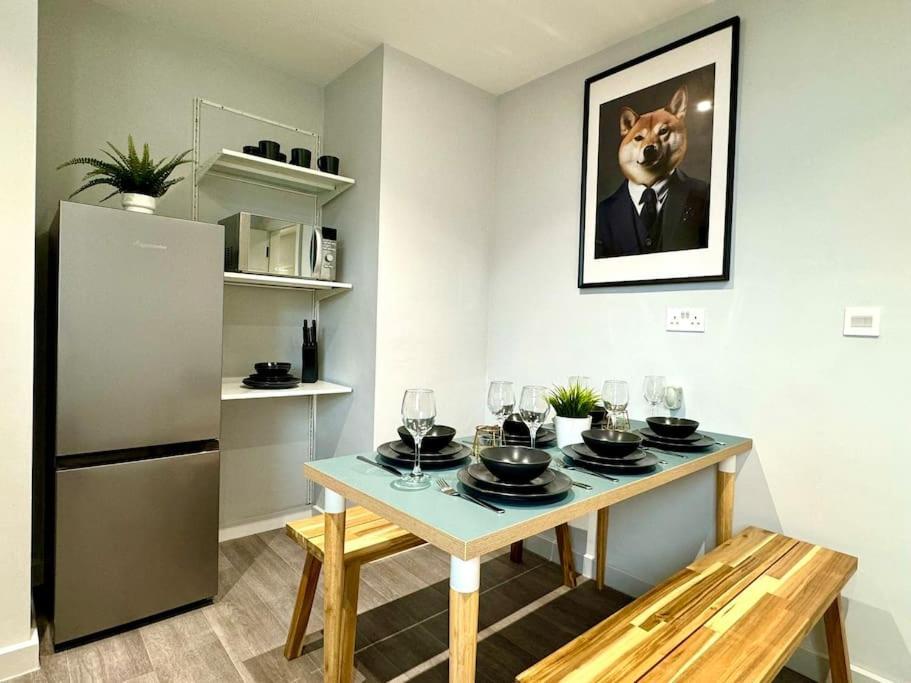 Massive 3 Bedroom - Ground Floor - Near The Beach! Bournemouth Bagian luar foto